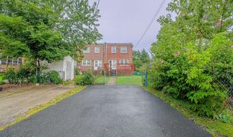 3020 GREEN St, Claymont, DE 19703