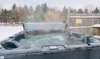 9505 TOWN HALL Rd, Amherst Junction, WI 54407