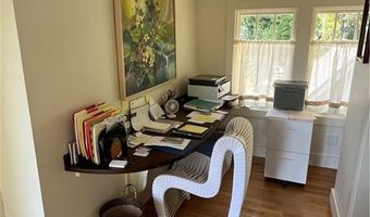 11 Harbor St, Jamestown, RI 02835
