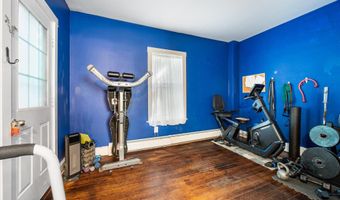 327 French St, Bangor, ME 04401