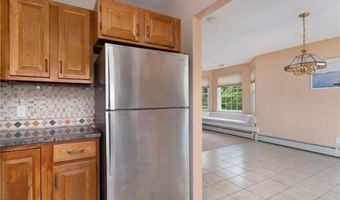 20 Pond Ct A, North Providence, RI 02904