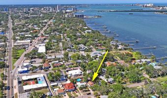 403 PRINCESS St, Clearwater, FL 33755