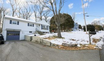 49 Valley Rd, Groton, CT 06340