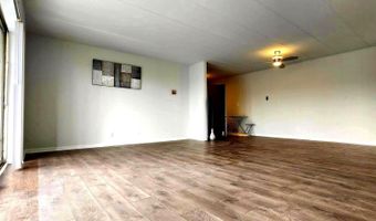 6011 EMERSON St 307, Bladensburg, MD 20710