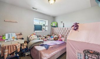 565 Snowflake St, American Falls, ID 83211