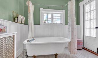 16 7th Ave, Atlantic Highlands, NJ 07716