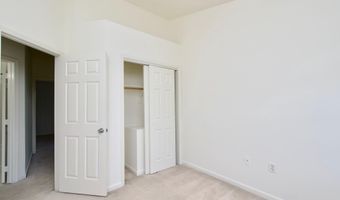 5236 BALLYCASTLE Cir, Alexandria, VA 22315