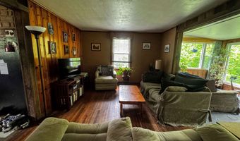 118 Foster Dr, Bennington, VT 05201