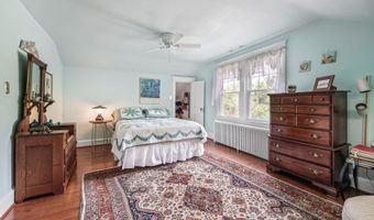 103 E MONROE Ave, Alexandria, VA 22301