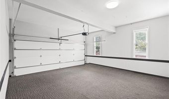 3085 Walnut Creek Dr, Alpharetta, GA 30005
