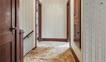 213 W 2nd St, Alma, MO 64001