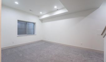 6892 Juniper Ct, Arvada, CO 80007