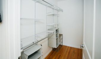 17442 Burma St, Encino, CA 91316