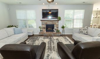 9239 Thames Dr, Avon, IN 46123