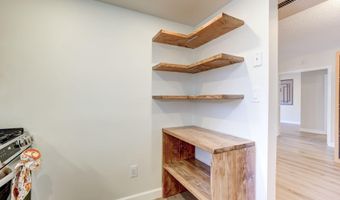 4808 MOORLAND Ln 711, Bethesda, MD 20814