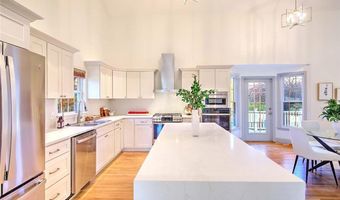 6 Grandstand Dr, Lincoln, RI 02865