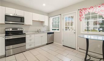 580 Old Main St, Coventry, RI 02816