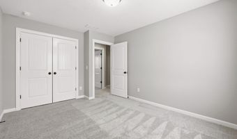 18738 Eisley Cv, Auburn, IN 46706
