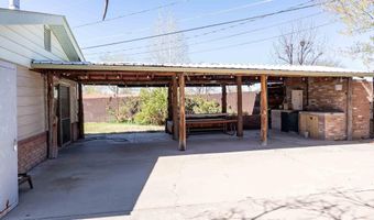 303 MESA Dr, Aztec, NM 87410