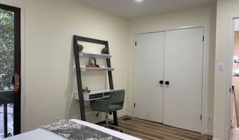 5236 POOKS HILL Rd D-23, Bethesda, MD 20814
