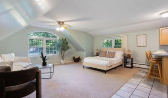 352 Log Cabin Rd, Arundel, ME 04046