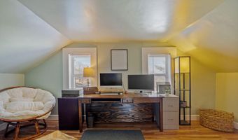 1612 W Glenville Rd, Amsterdam, NY 12010
