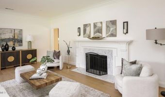 2185 N Roosevelt Ave, Altadena, CA 91001