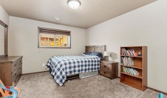 205 S Sunshine Ave, Brandon, SD 57005