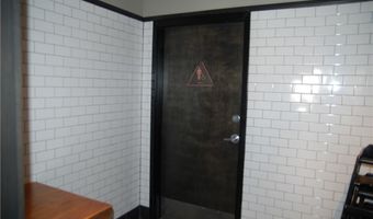17620 Ventura Blvd, Encino, CA 91316