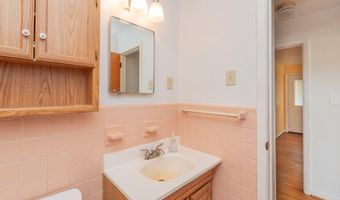 61 Bignon St, Barnwell, SC 29812