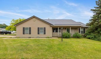 421 Manahan Dr, Angola, IN 46703