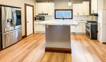 326 S 8th St, Albion, NE 68620