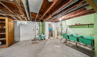 982 W Garfield Rd, Aurora, OH 44202