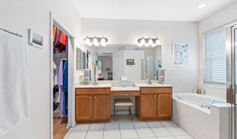 5335 CLOVER MIST Dr, Apollo Beach, FL 33572