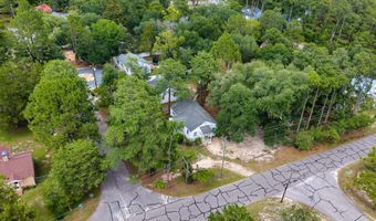 413 Seymour St, Aberdeen, NC 28315
