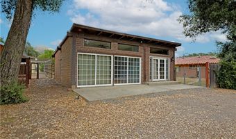 17825 Bear Valley Ln, Escondido, CA 92027