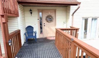 4 Sickle St, Andover, NJ 07801