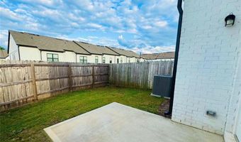 124 Auburn Run Ln, Auburn, GA 30011