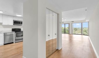1530 KEY Blvd 715, Arlington, VA 22209