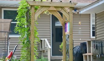 2320 Hayden Ave, Altoona, WI 54720