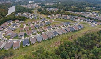 117 MALLARD Dr, Lake Frederick, VA 22630