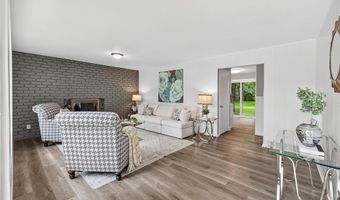 729 40th Ln, Anoka, MN 55303