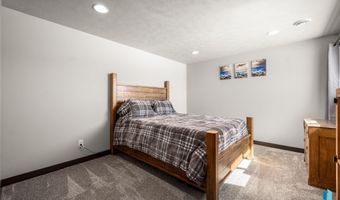 1625 W River Bend St, Brandon, SD 57005