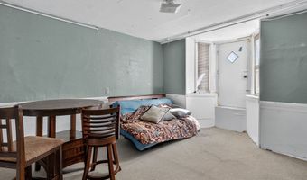 404 E 7th St, Boston, MA 02127