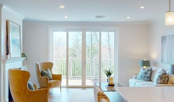 1 Longview Dr 106, Atkinson, NH 03811