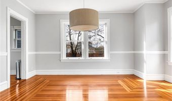 9 Linden Ave, East Providence, RI 02916
