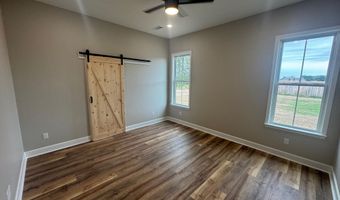 107 Barton St, Beebe, AR 72012