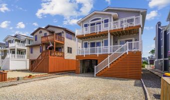 214 2ND St, Bethany Beach, DE 19930