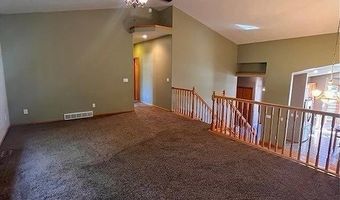 605 S Palmer Dr, Brandon, SD 57005