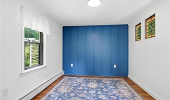 158 Ten Rod Rd, Exeter, RI 02822
